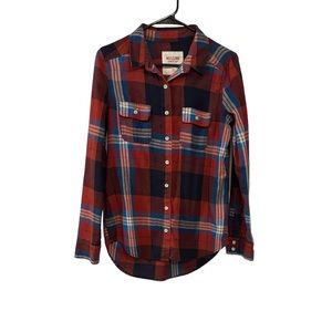 Fall plaid button down! Red! Women’s Medium! Light weight